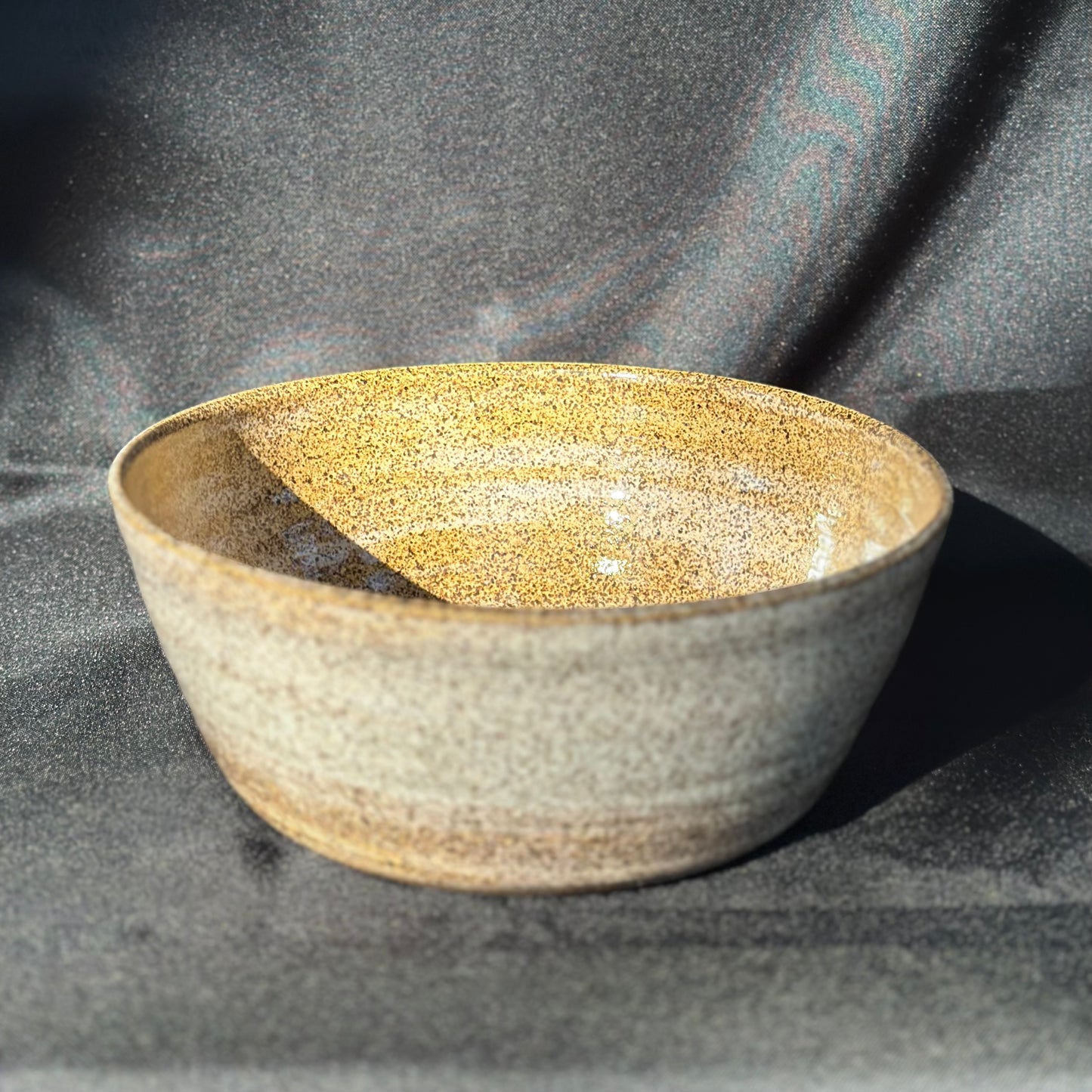 Medium Serving or Mixing Bowl